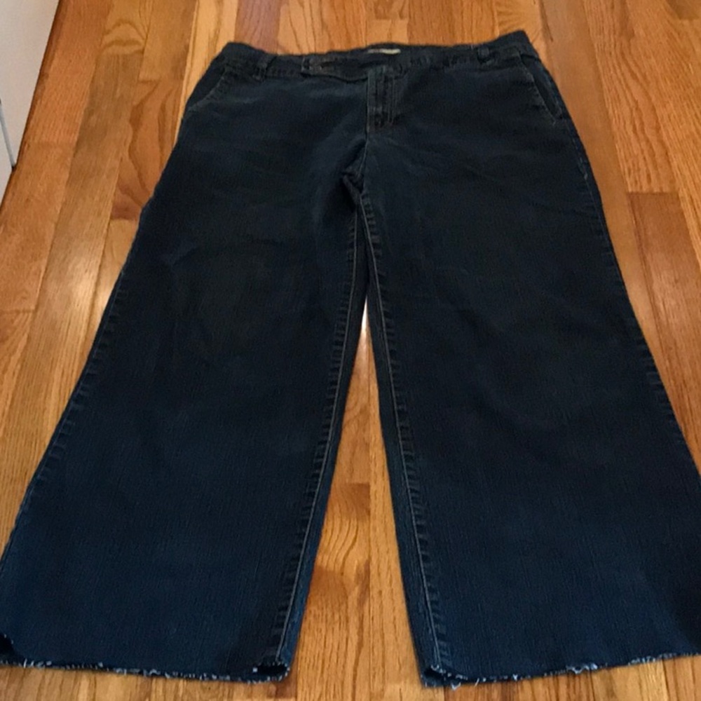 Faded Glory~Wide Leg Capris 🔷🔹